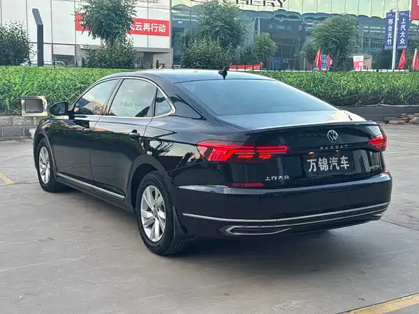 Volkswagen Passat 2021