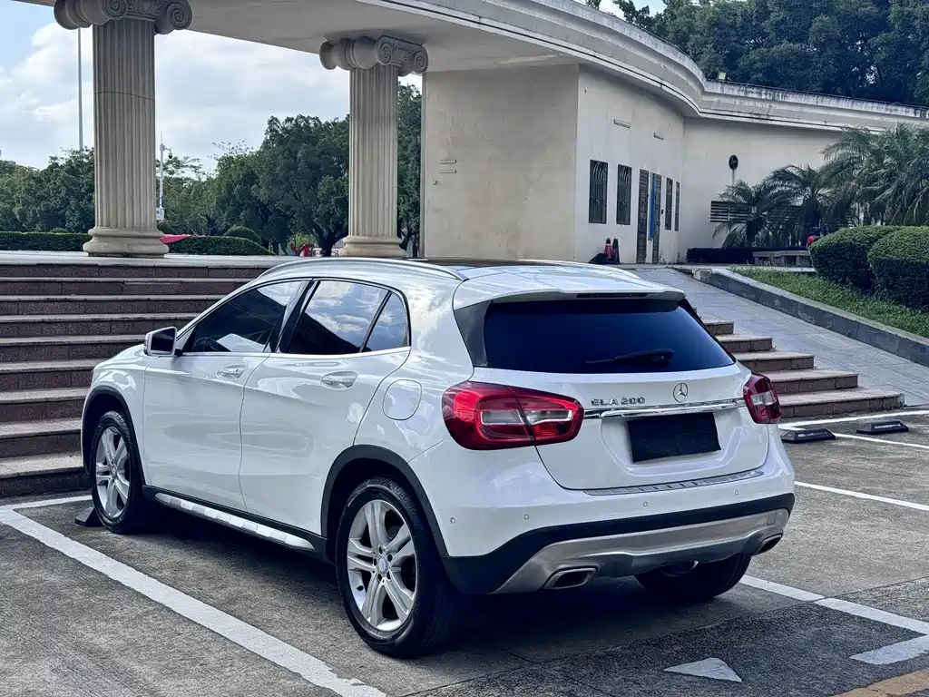 Mercedes-Benz GLA 2016 — фото 12