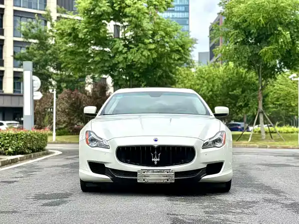 Maserati Quattroporte 2015