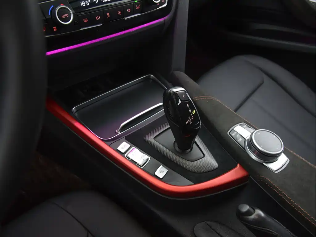 BMW 3 Series GT 2017 — фото 10