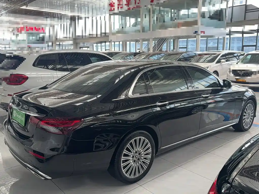 Mercedes-Benz E-Class 2021