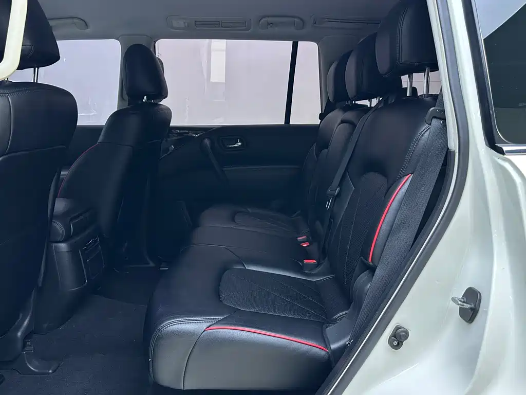 Nissan Patrol 2018 — фото 10