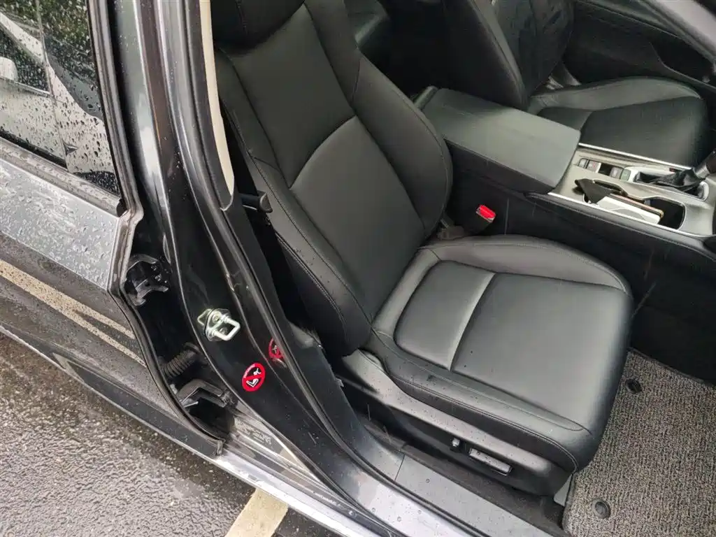 Honda Accord 2022 — фото 17