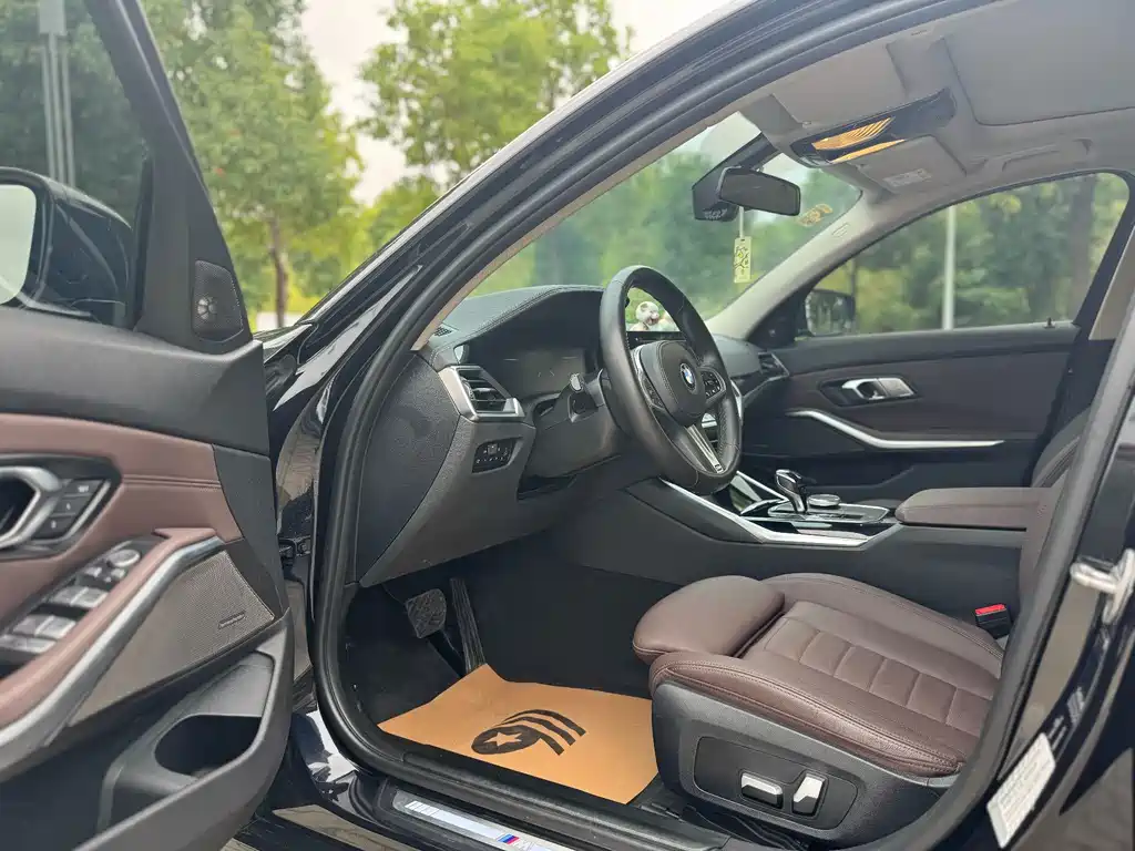 BMW 3 Series 2021