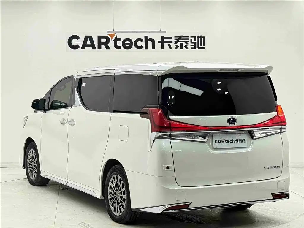 Toyota Alphard 2019 — фото 7