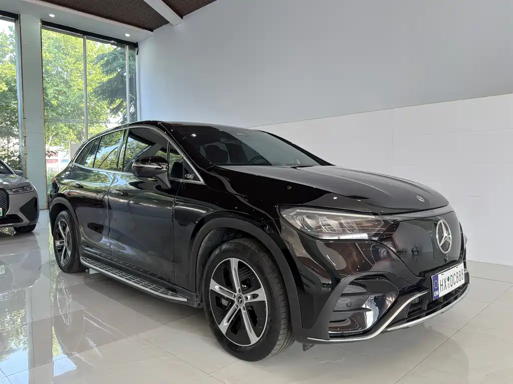 Mercedes-Benz EQE SUV 2023 — фото 3