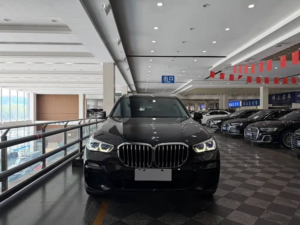 BMW X5 2020 — фото 1