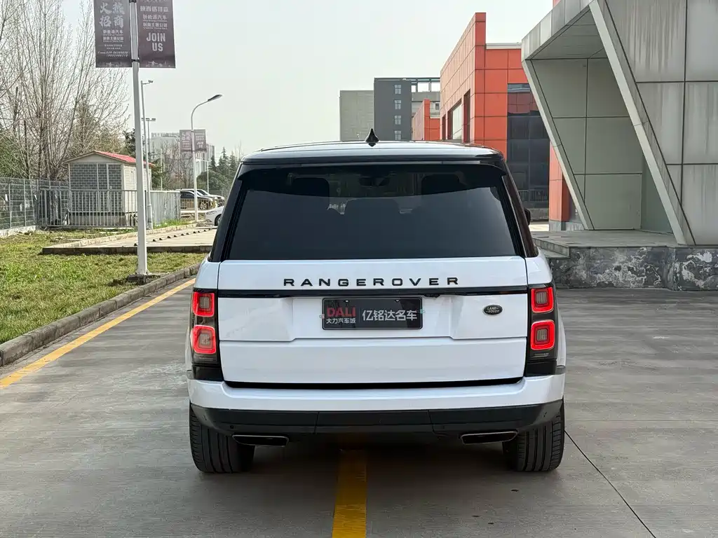 Land Rover Range Rover 2018 — фото 14