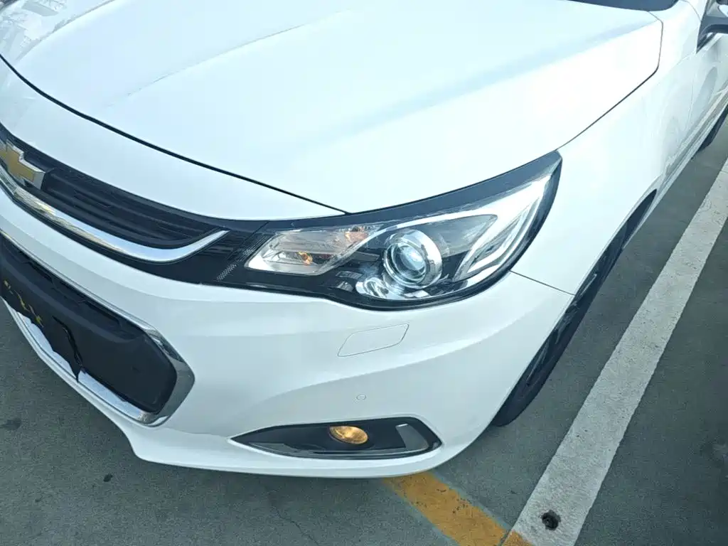 Chevrolet Malibu 2017 — фото 24