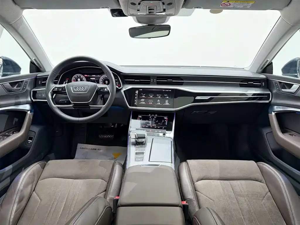 Audi A7L 2023 — фото 24