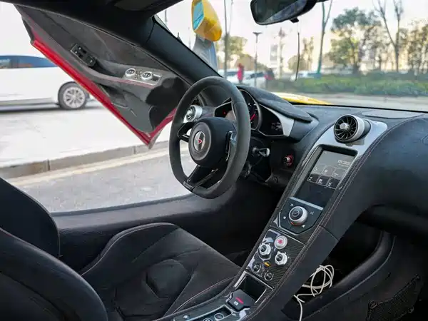 McLaren 650S 2014