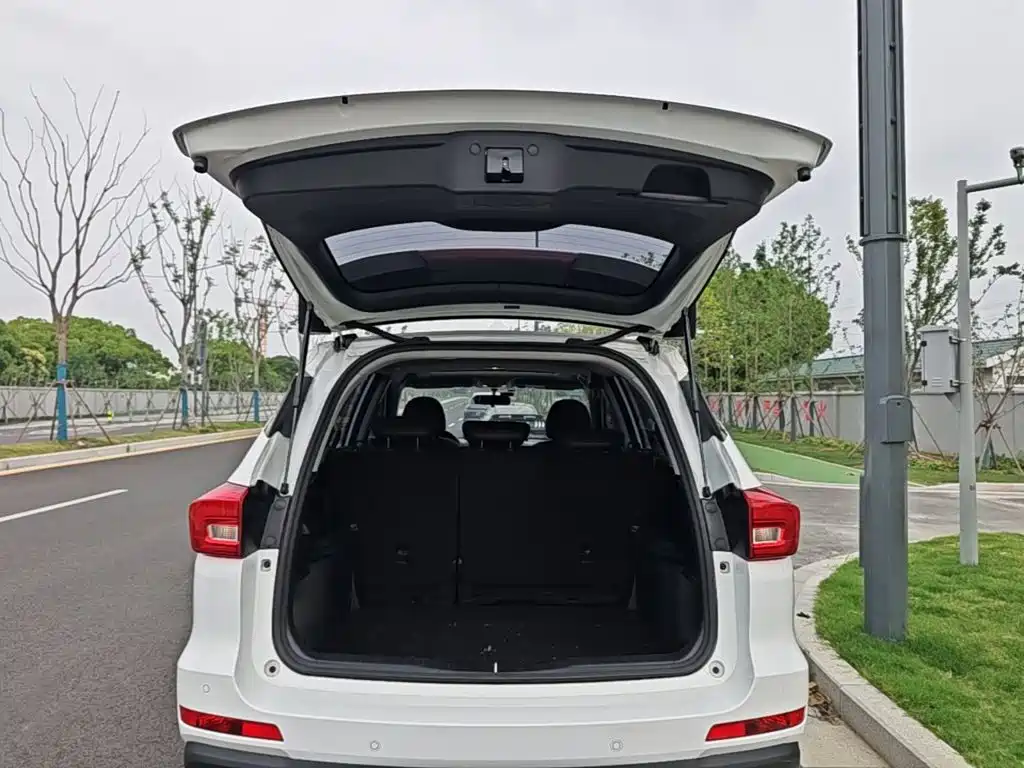 Haval M6 2020 — фото 19