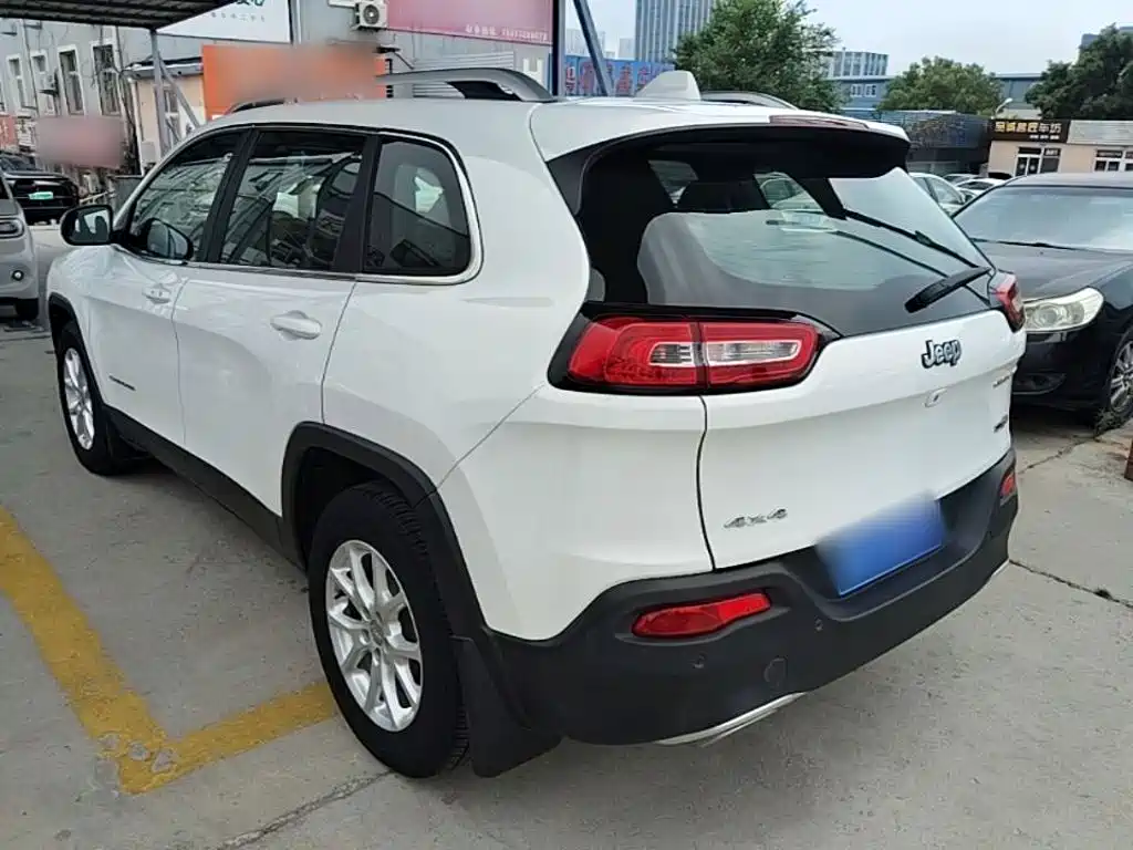 Jeep Cherokee 2016