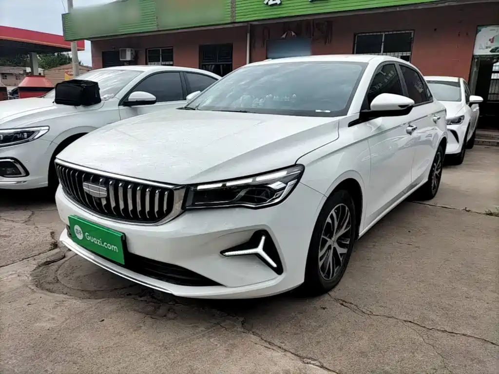 Geely Emgrand 2024