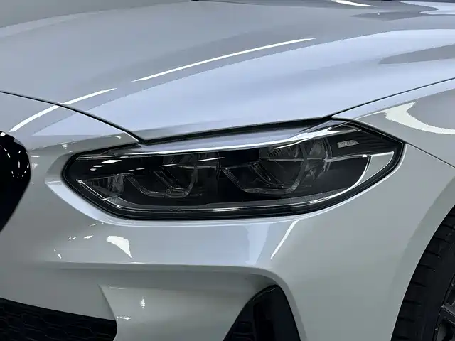 BMW 1 Series 2023 — фото 15