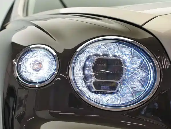 Bentley Flying Spur 2024