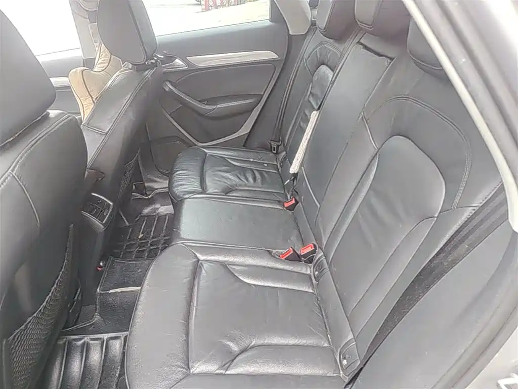 Audi Q3 2014 — фото 17