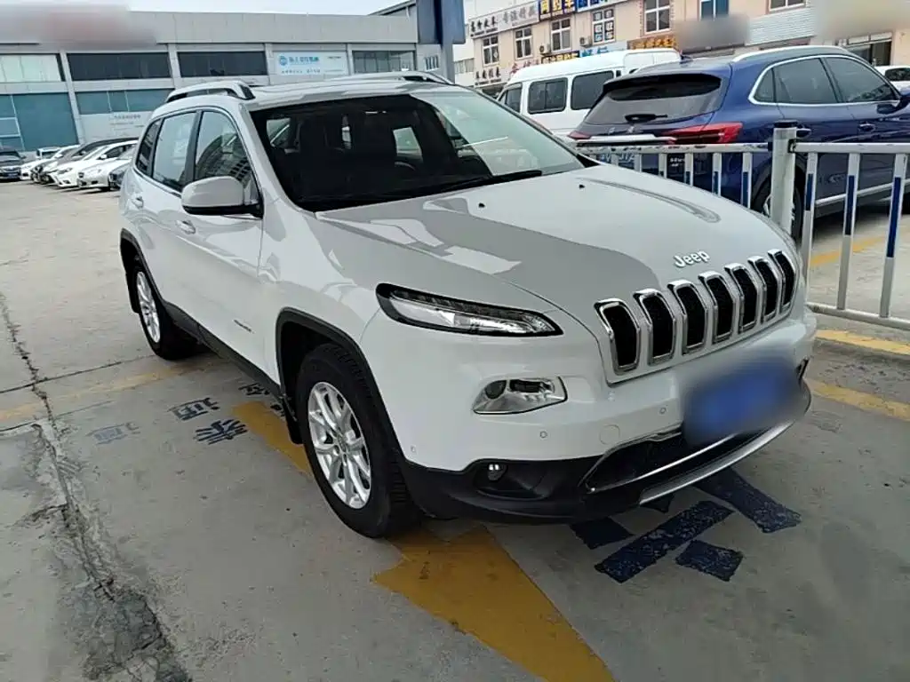 Jeep Cherokee 2016