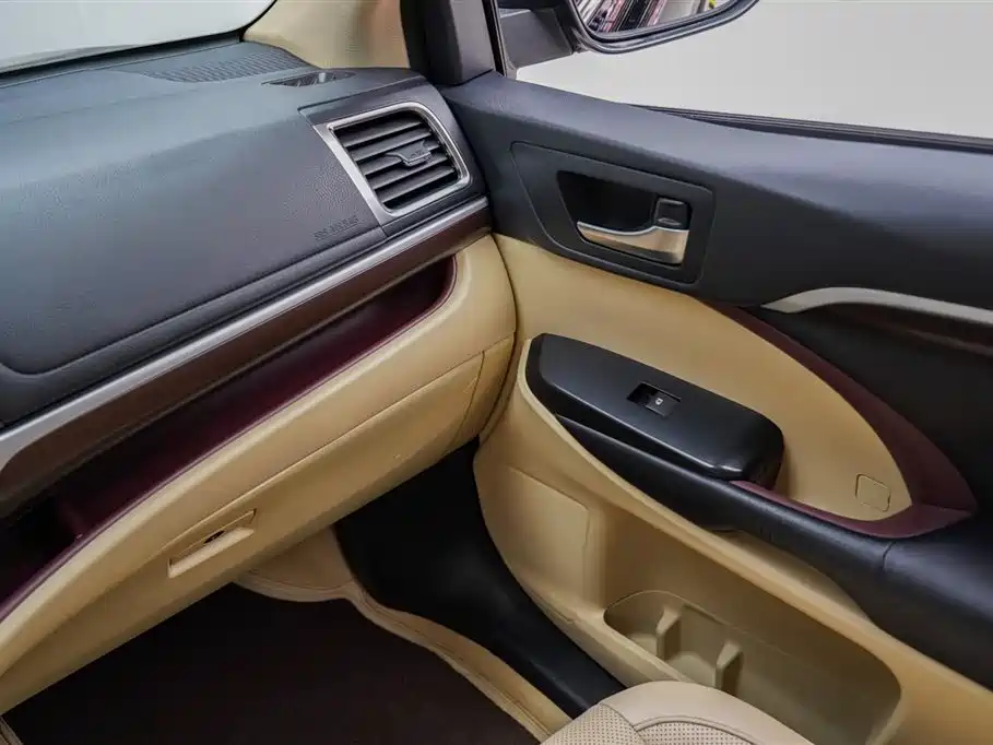 Toyota Highlander 2018 — фото 13