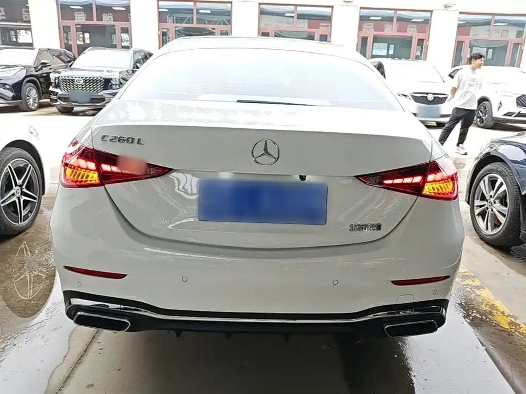 Mercedes-Benz C-Class 2023 — фото 6