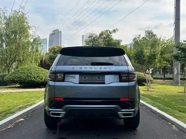 Land Rover Discovery Sport 2021