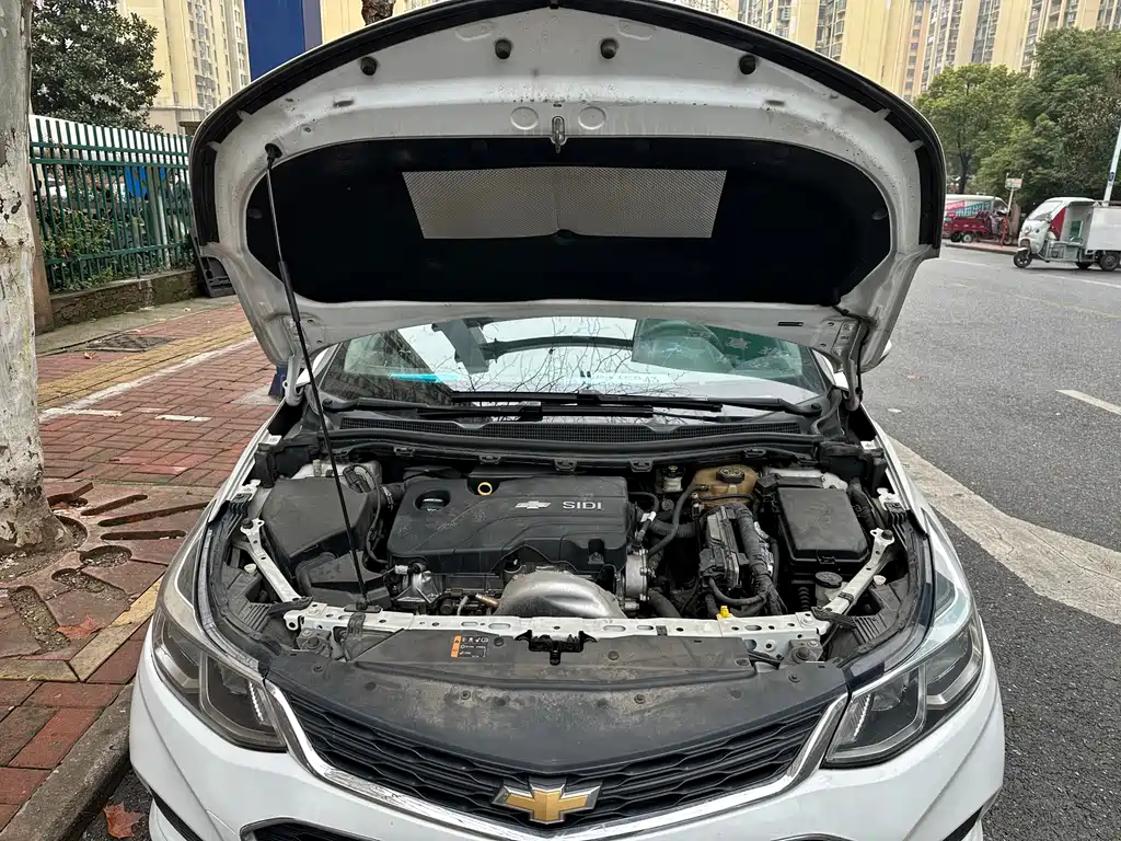 Chevrolet Cruze 2018 — фото 14