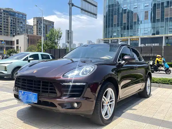 Porsche Macan 2014