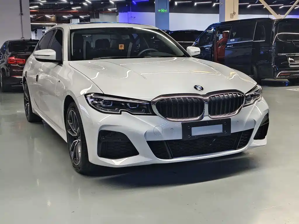 BMW 3 Series 2021