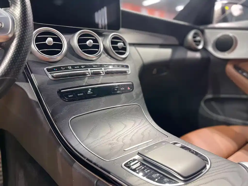 Mercedes-Benz C-Class 2019 — фото 13