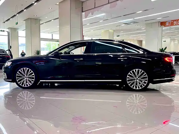 Audi A8 2019