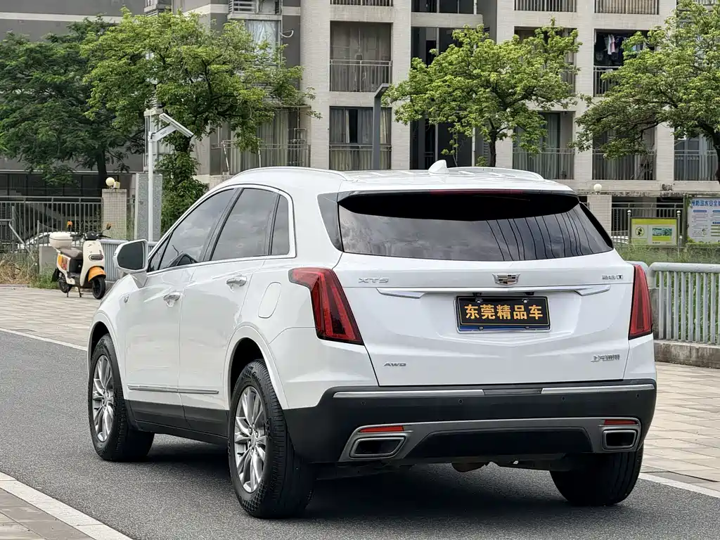 Cadillac XT5 2020 — фото 4