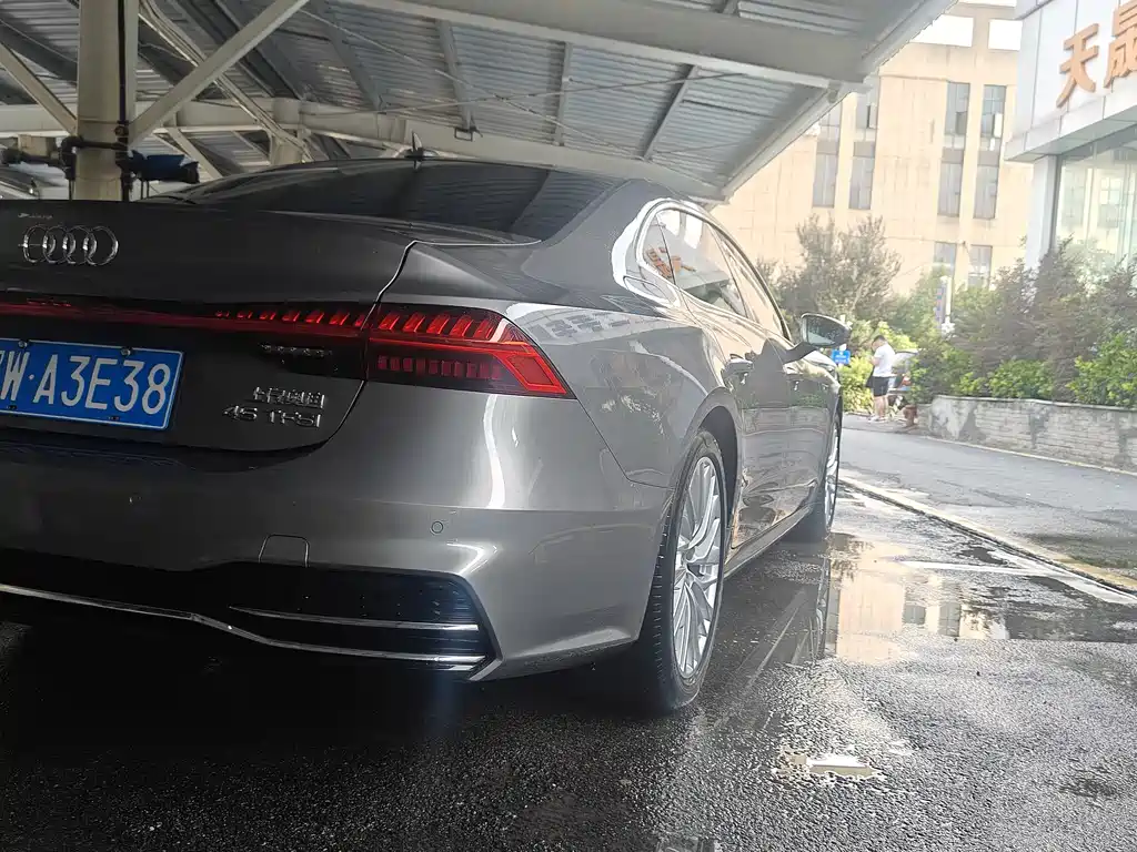 Audi A7L 2022 — фото 10