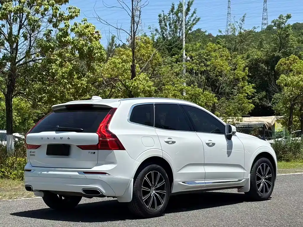 Volvo XC60 2021 — фото 4