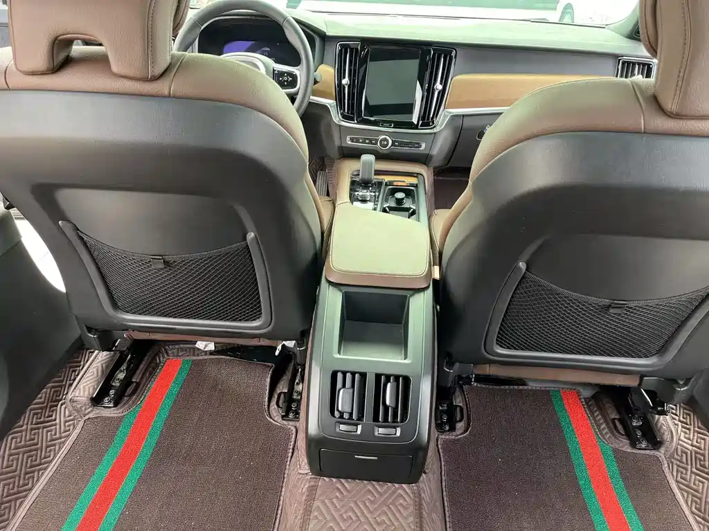Volvo S90 2022 — фото 23