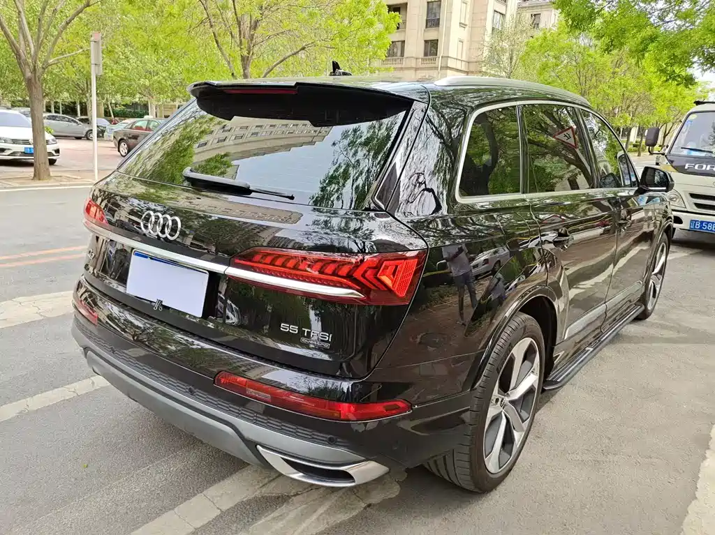 Audi Q7 2021