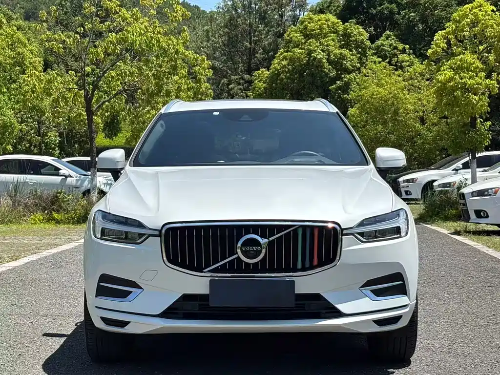 Volvo XC60 2021 — фото 2