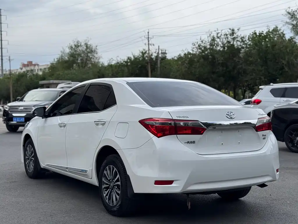 Toyota Corolla 2019 — фото 12