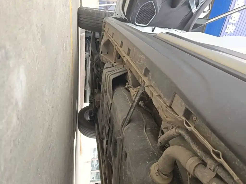 Geely Boyue 2021 — фото 22