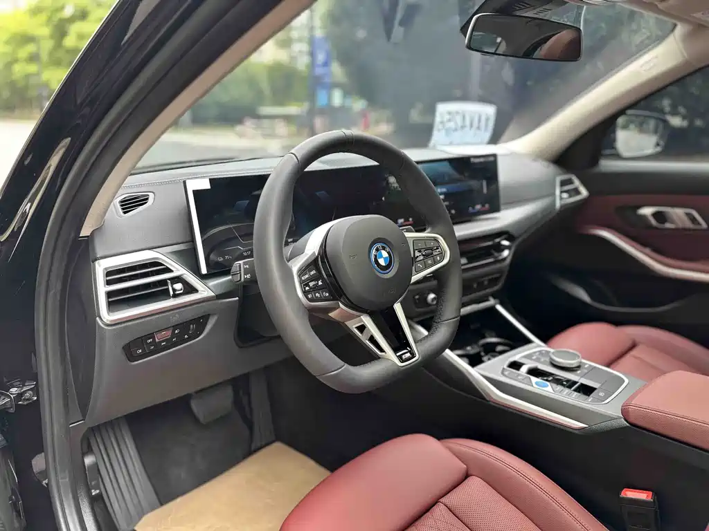 BMW i3 2025 — фото 8