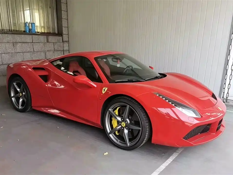 Ferrari 488 2017 — фото 3