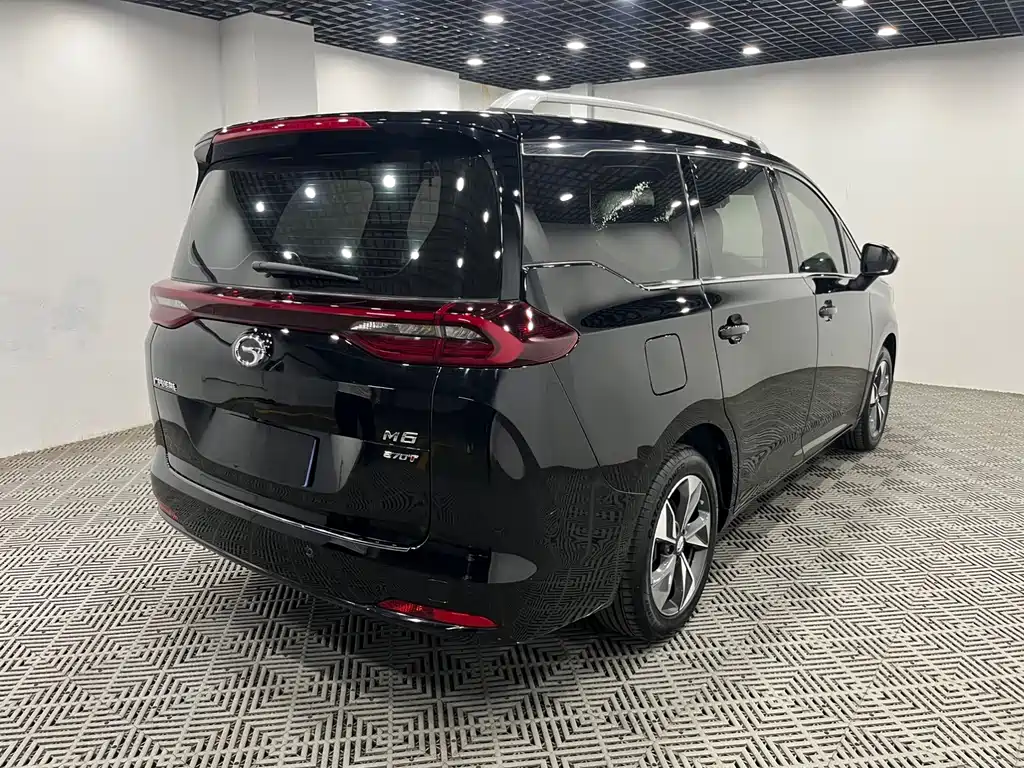 GAC Motor Trumpchi M6 2022 — фото 9