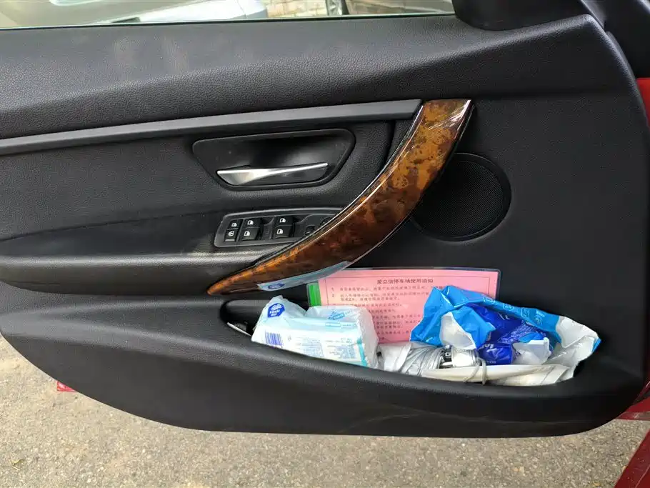 BMW 3 Series 2012