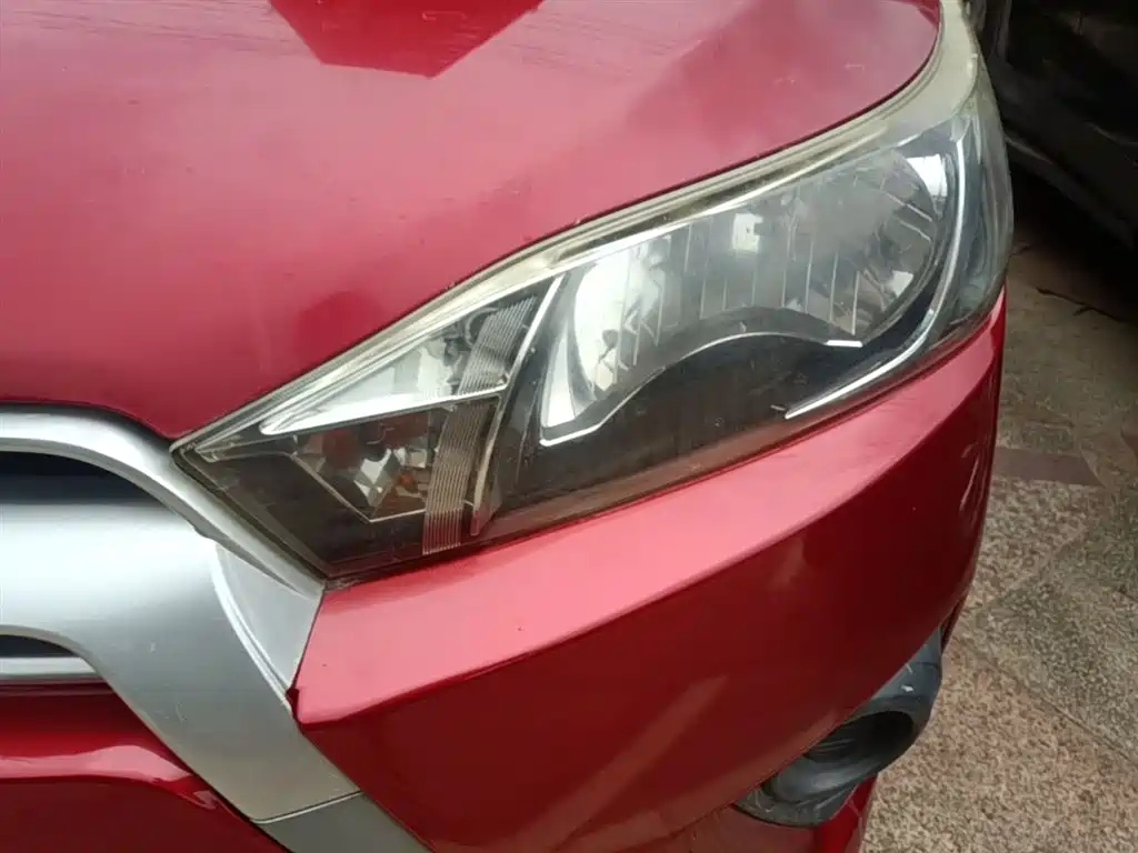 Toyota Yaris L 2015 — фото 24