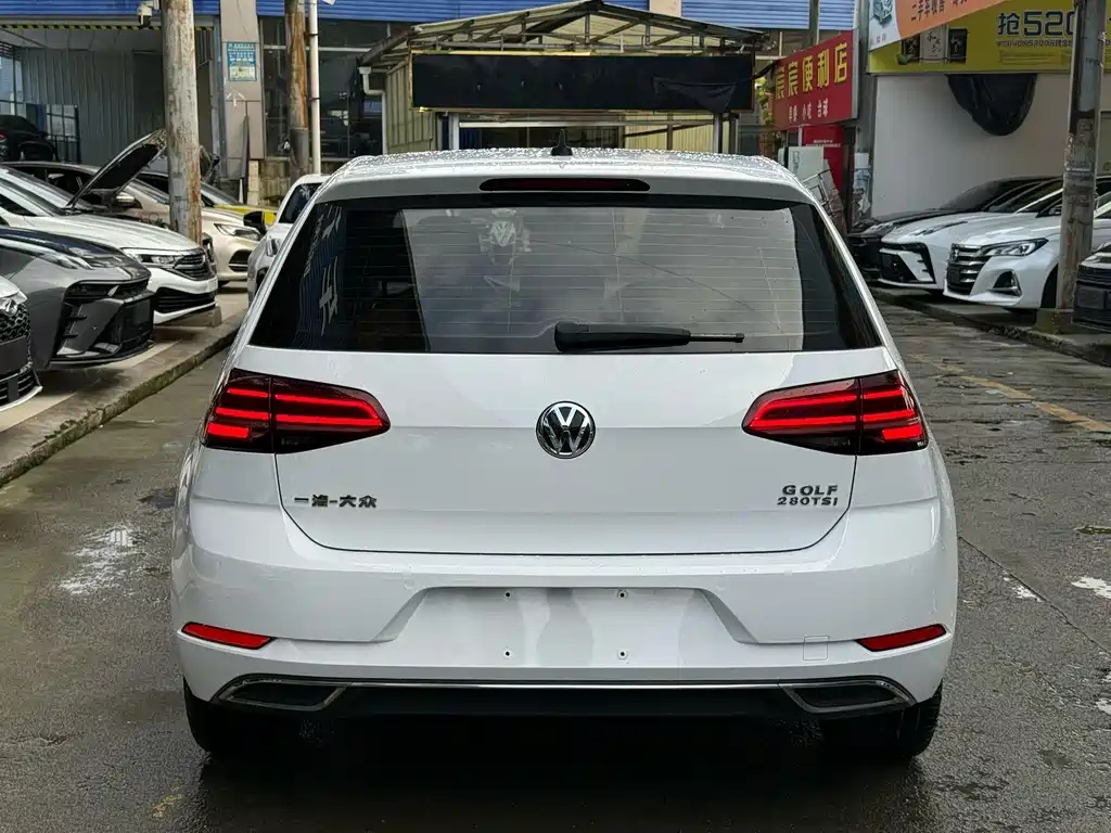 Volkswagen Golf 2020