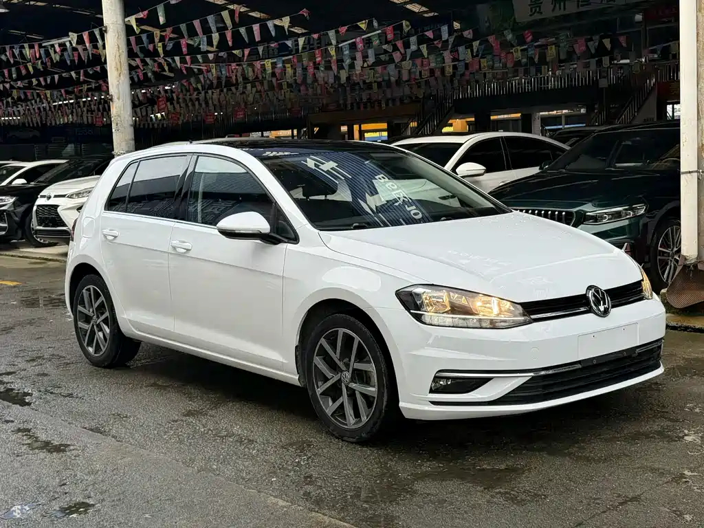 Volkswagen Golf 2020