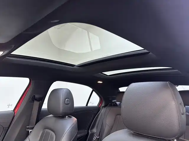 Mercedes-Benz A-Class 2020 — фото 11