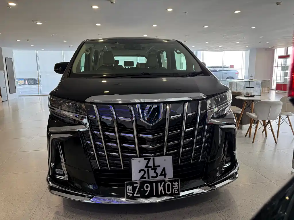 Toyota Alphard 2017 — фото 3