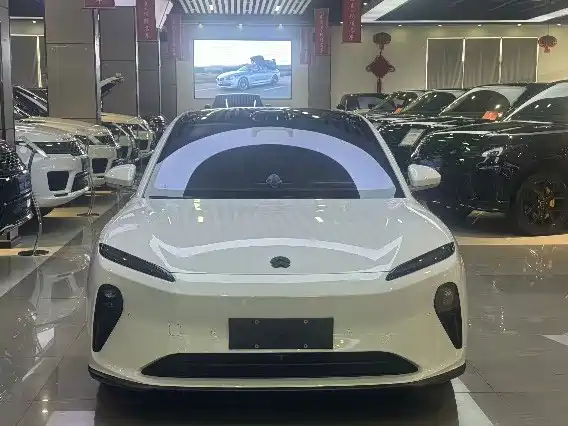 NIO ET5T 2025