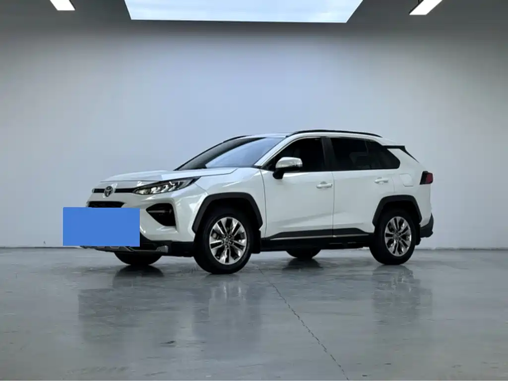 Toyota Wildlander 2021 — фото 1