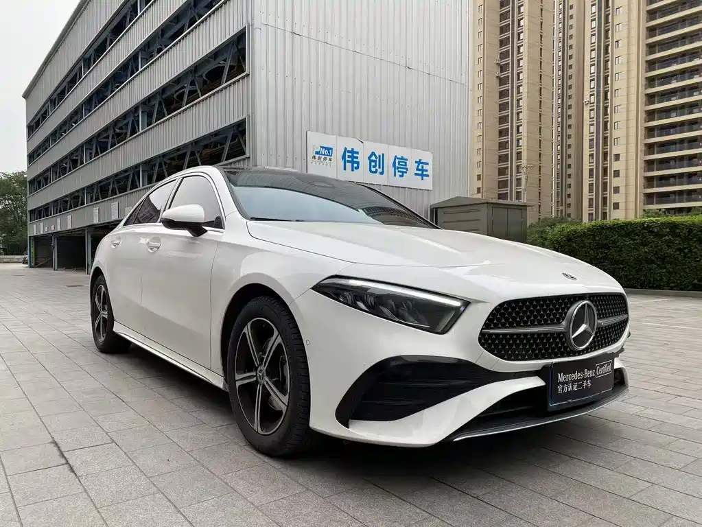 Mercedes-Benz A-Class 2023 — фото 3